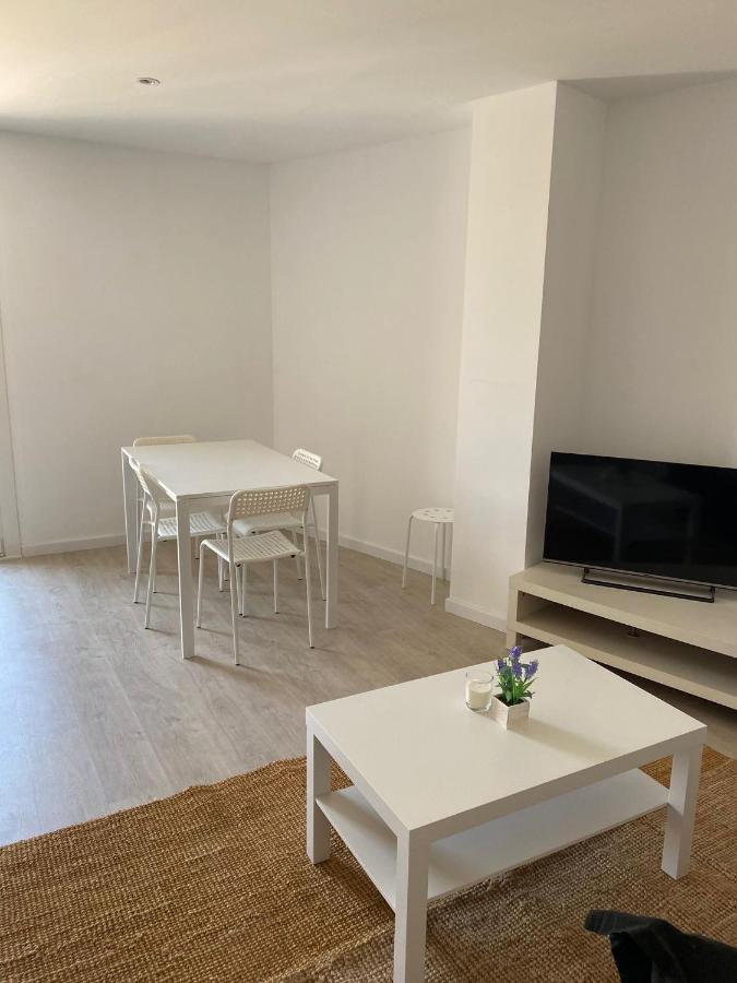 Apartamento En El Centro Igualada ภายนอก รูปภาพ